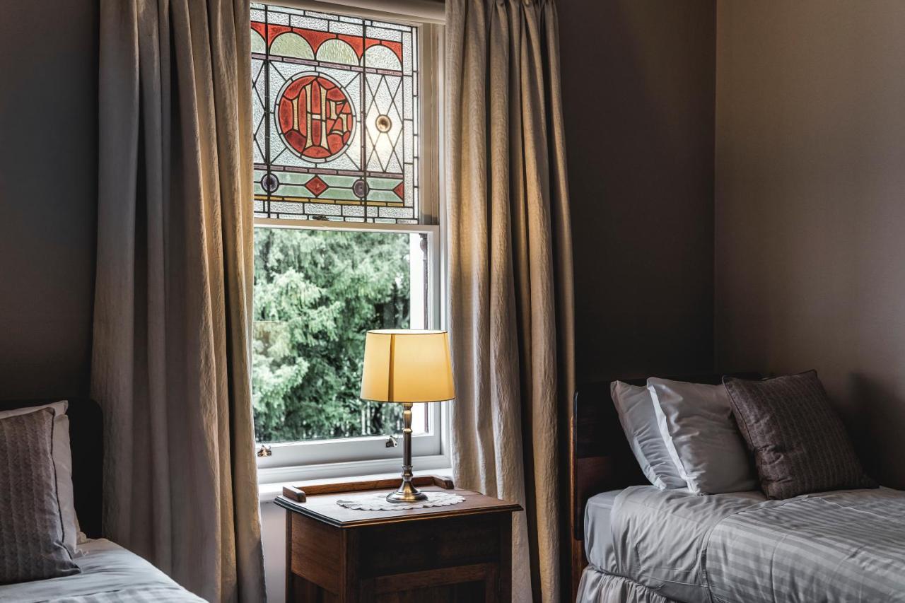Old Bishop'S Quarters Heritage, Modern & Unique Accommodation ホバート エクステリア 写真