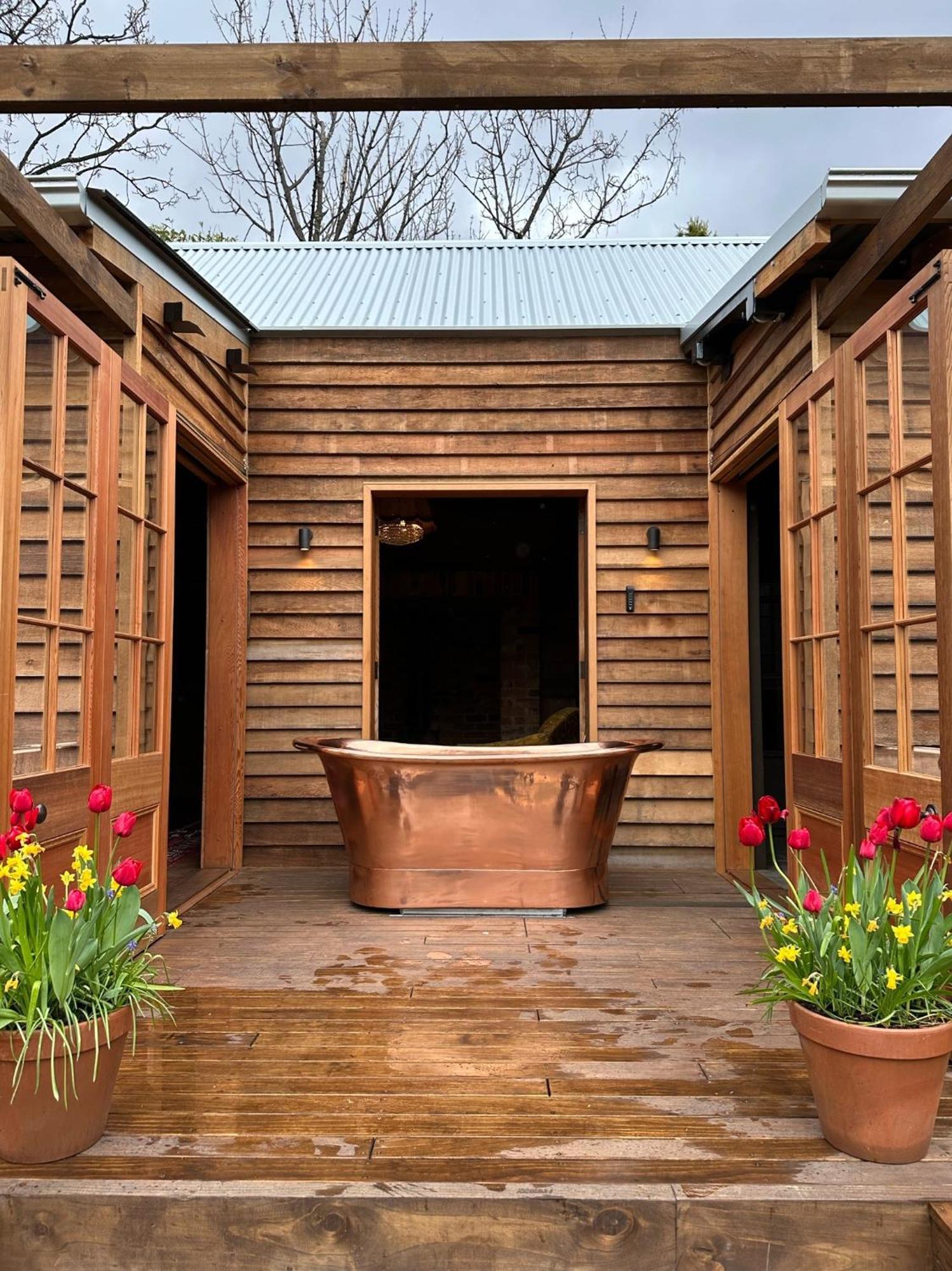 Old Bishop'S Quarters Heritage, Modern & Unique Accommodation ホバート エクステリア 写真